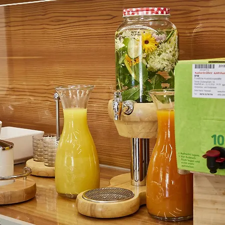 Fast מלון אוסיאך